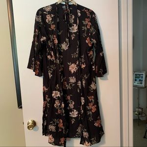 Long kimono style coverup - size Medium